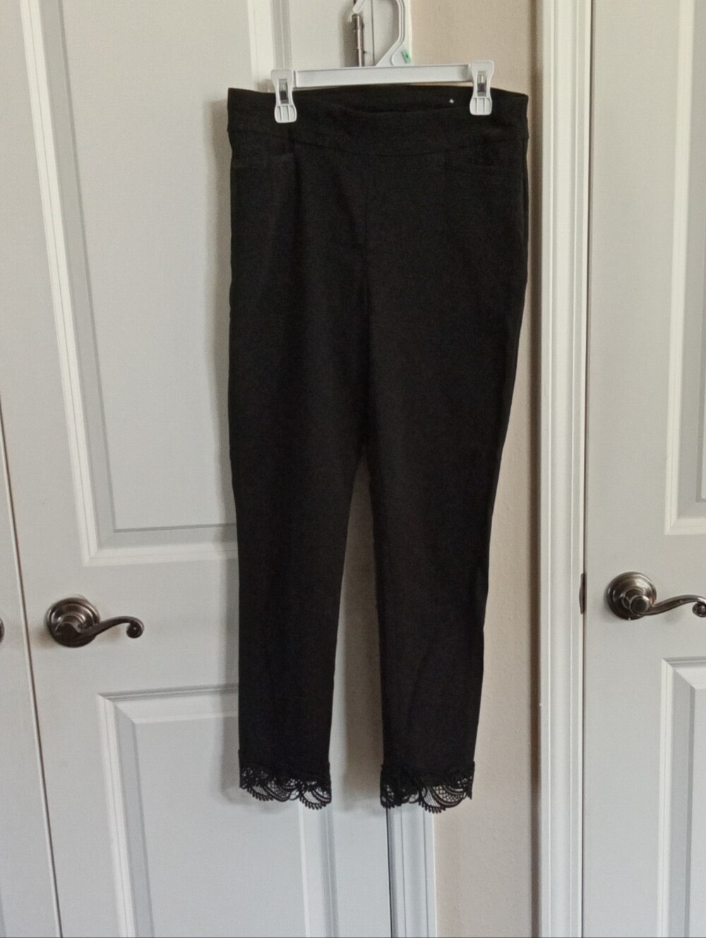 Chicos Black Lace Trim Cropped Pants